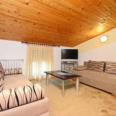 Hazim Apartment *